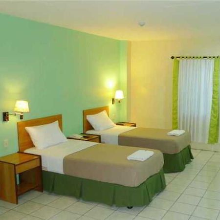 Sequoia Inn Davao City Екстериор снимка