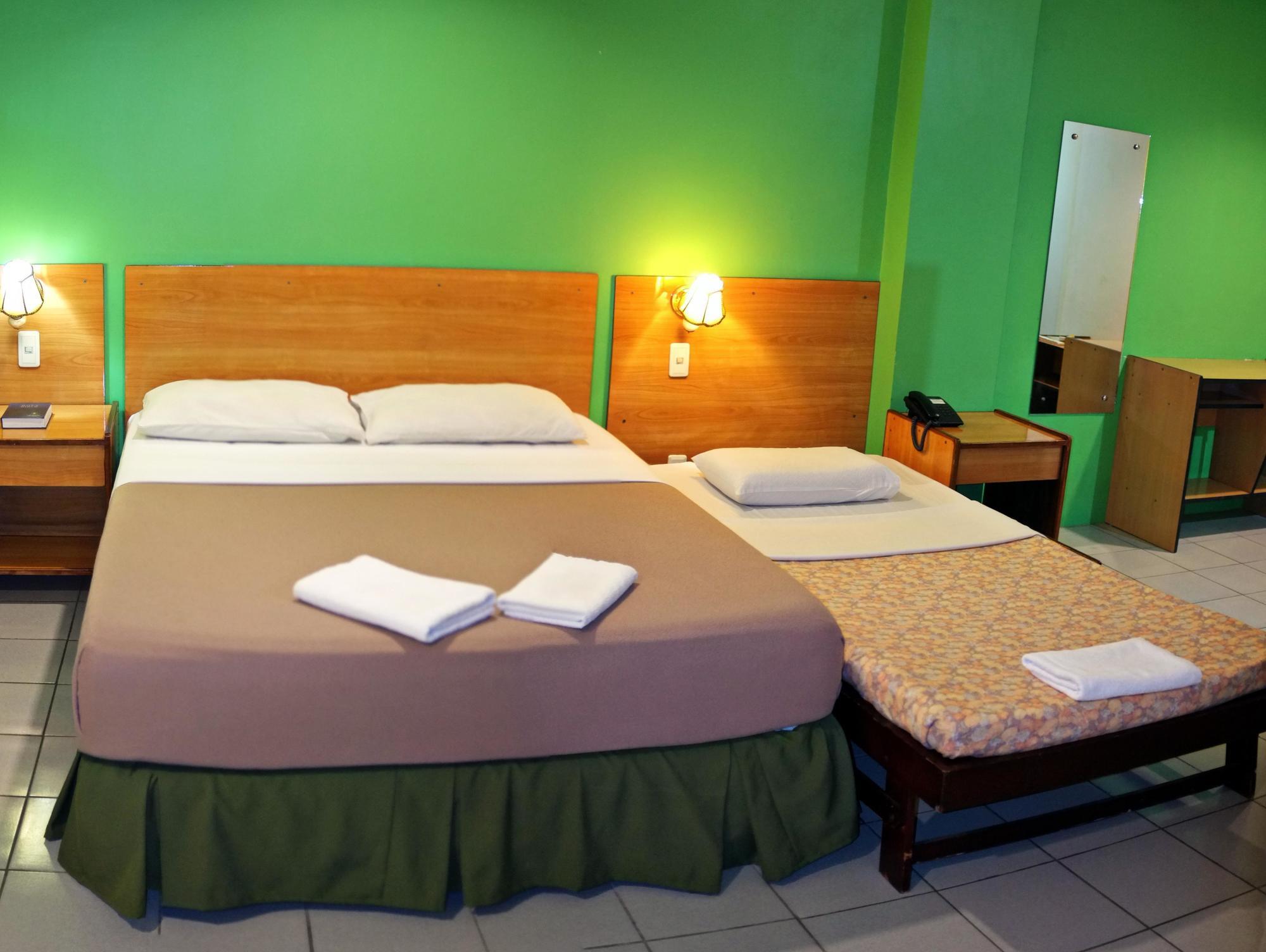 Sequoia Inn Davao City Екстериор снимка
