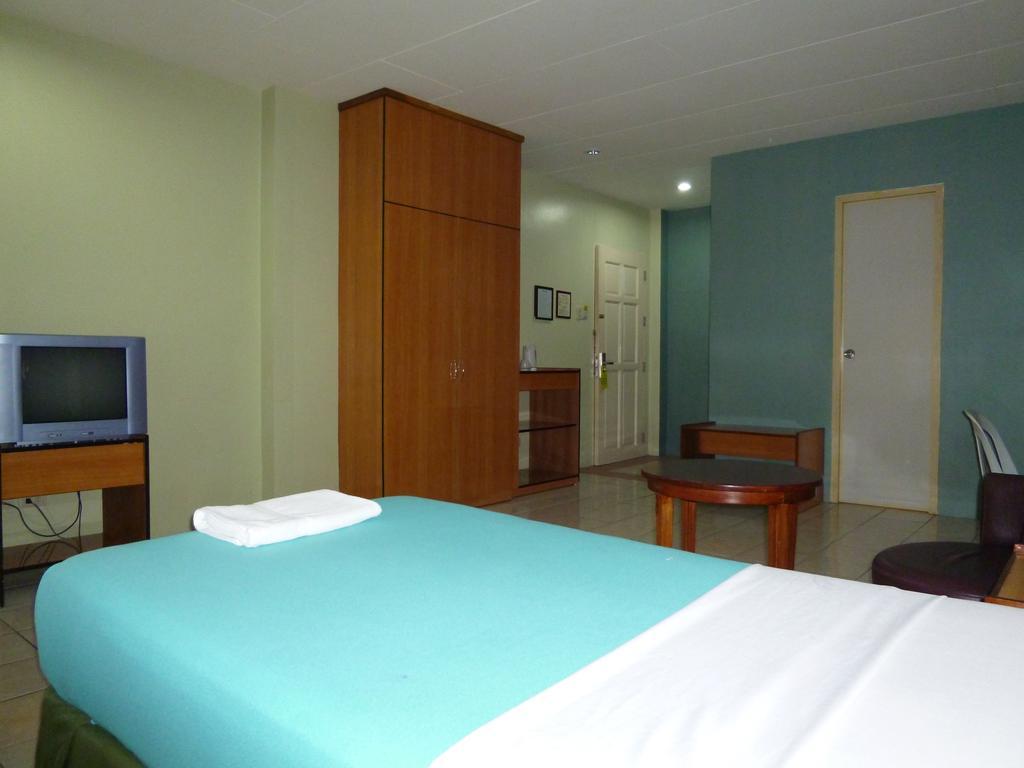 Sequoia Inn Davao City Стая снимка