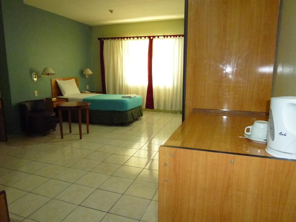 Sequoia Inn Davao City Стая снимка